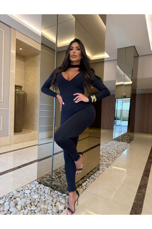 Macacão empina gola